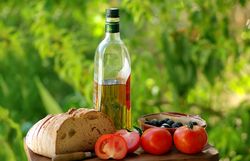 Средиземноморская диета хорошо влияет на психическое и физическое здоровье